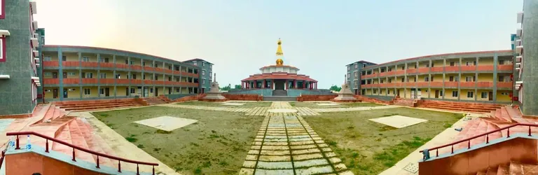 Monaterio de Sharavasti construcción liderada por Rinpoche